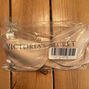 Victoria's Secret Women's Tan Bra